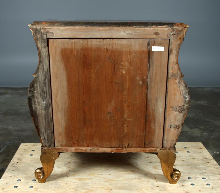 BYRÅ, rokokostil, 1800-1900-tal.