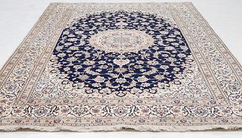 Carpet, Nain, approx. 313 x 205 cm.