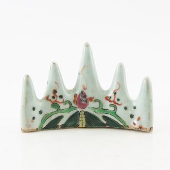 Brush holder China Jiaqing (1796-1820) porcelain.