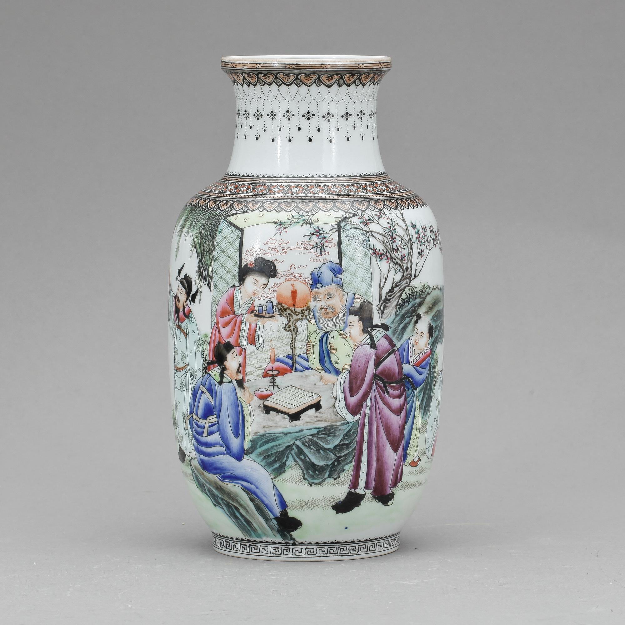 VAS, porslin, Kina, republikstil, 1900-tal.