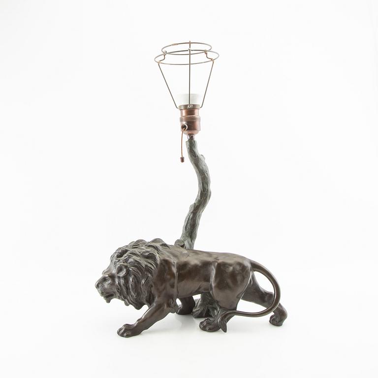 Table lamp, first half of the 20th century.