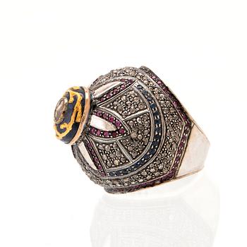 Ring/Cocktail ring in white and yellow gold with diamonds and coloured stones, Gem Palace Jaipur India.