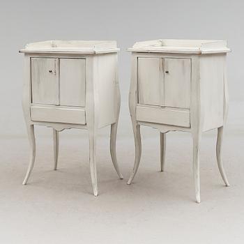 SÄNGBORD, 1 par, omkring år 1900.