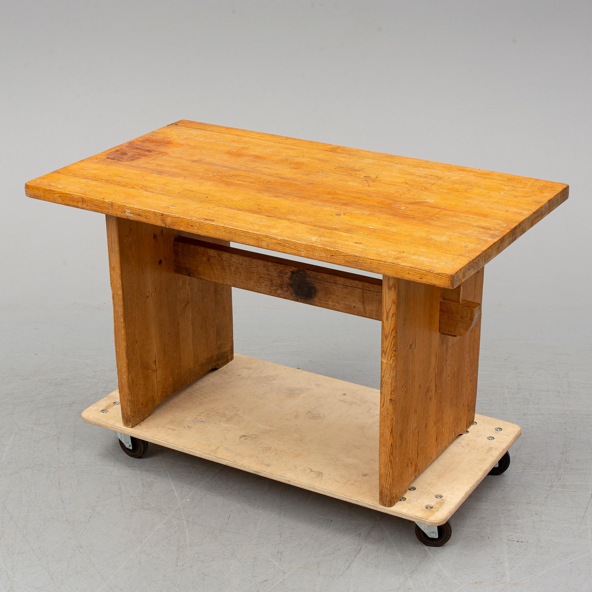 SPORTSTUGEMÖBEL, a pine table, Nordiska Kompaniet, attributed to Axel Einar Hjorth, Sweden 1930's.