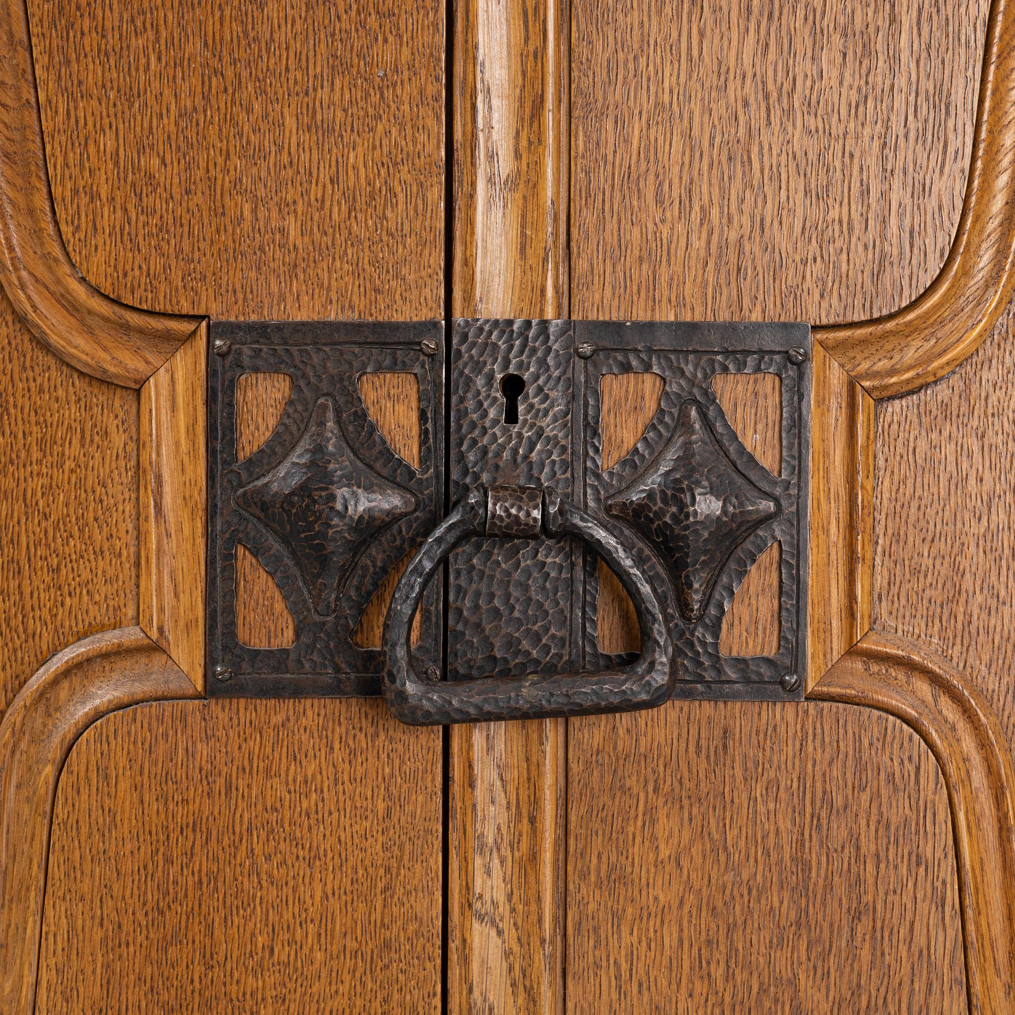 A Cabinet ny NK verkstäder from the early 20th century.