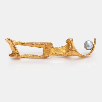 Björn Weckström, Brosch "Pulkka", 14K guld, odlad pärla. Lapponia 1970.