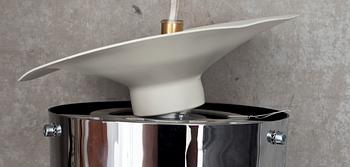 TAKLAMPA, "PH-Kotte". Poul Henningsen för Louis Poulsen. Danmark, 1900-talets andra hälft.