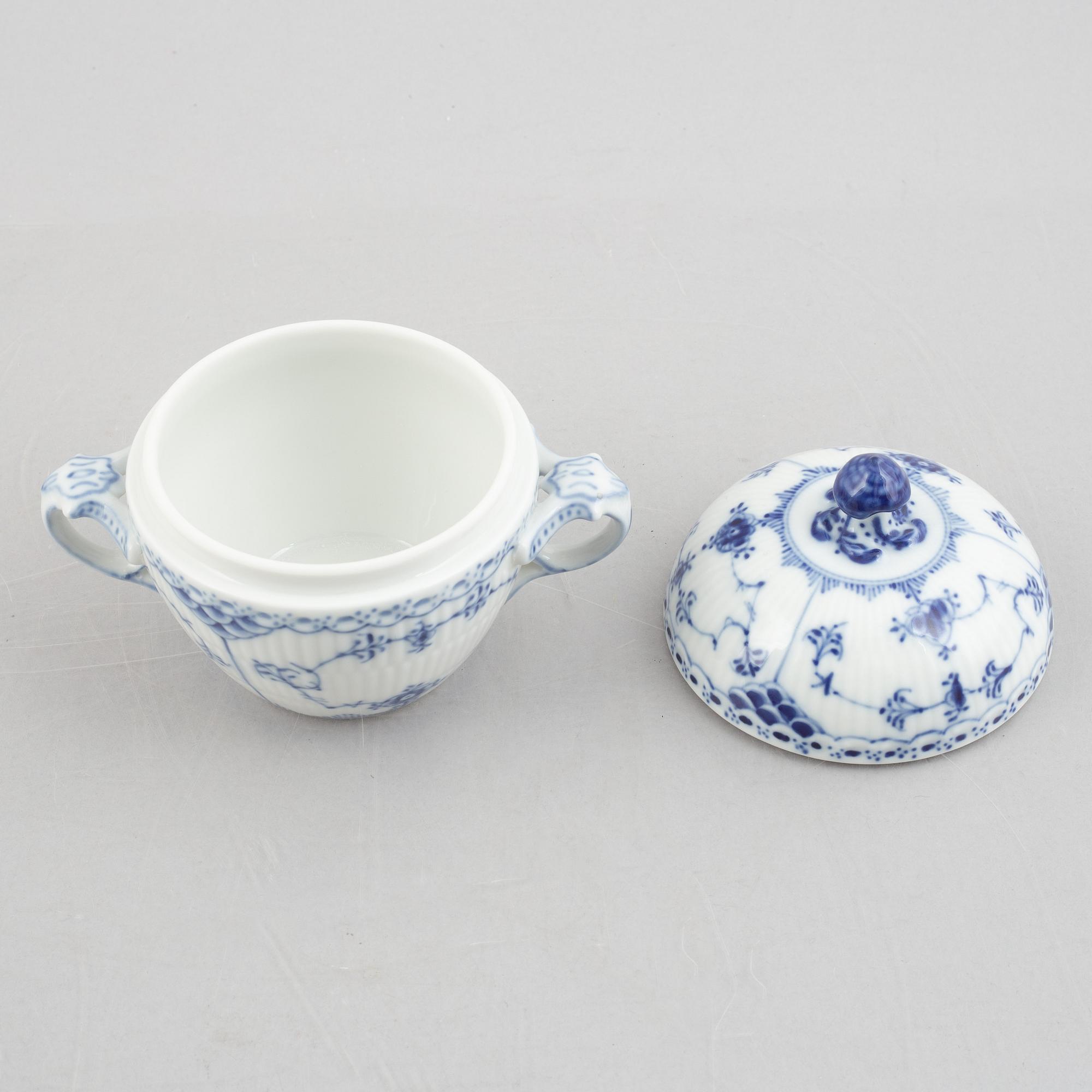 Royal Copenhagen, 27 pieces of a "Blue Fluted" porcelain service, Denmark.