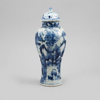 LOCKURNA, porslin, Kina, 1800/1900-tal.