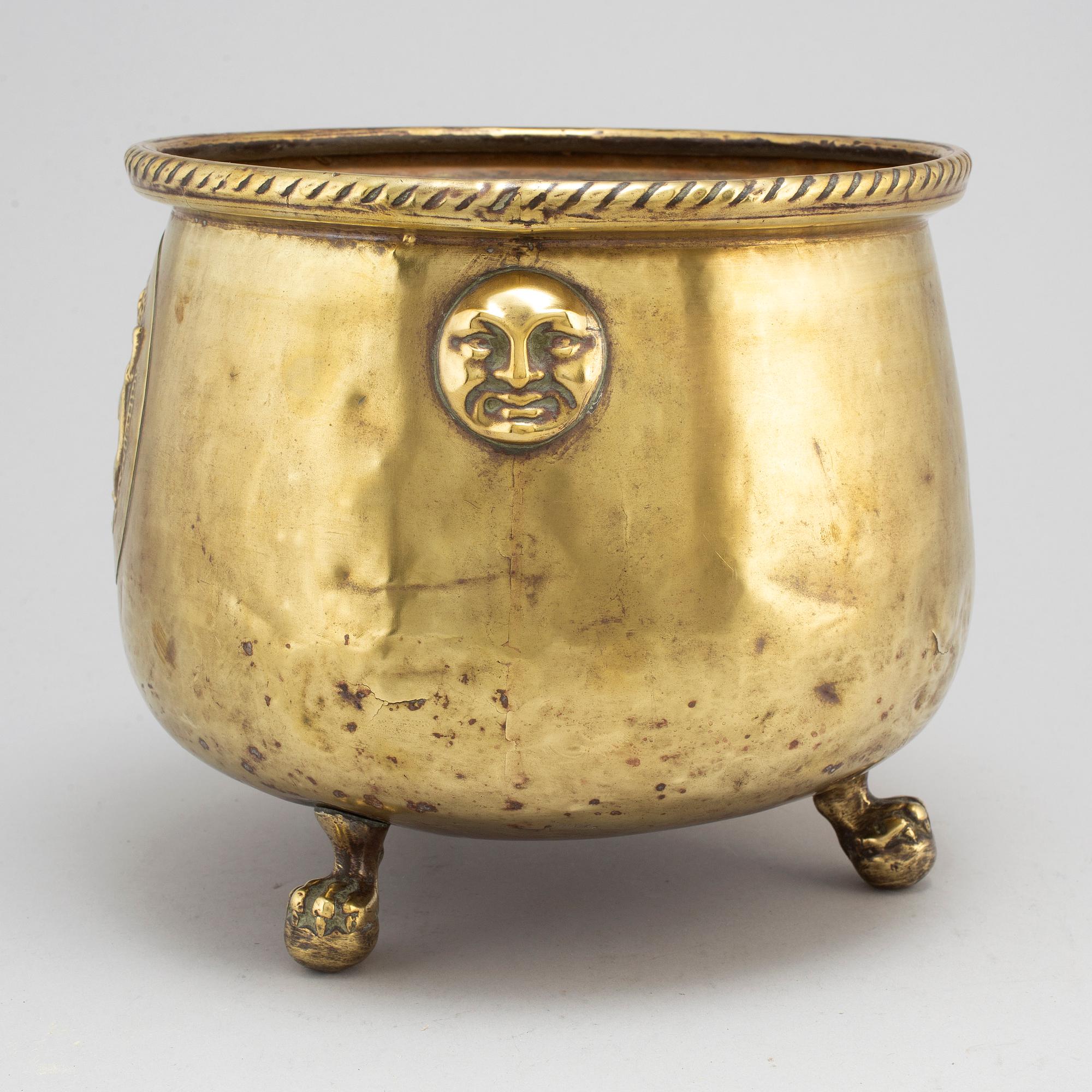 YTTERFODER, mässing, 1800-tal.