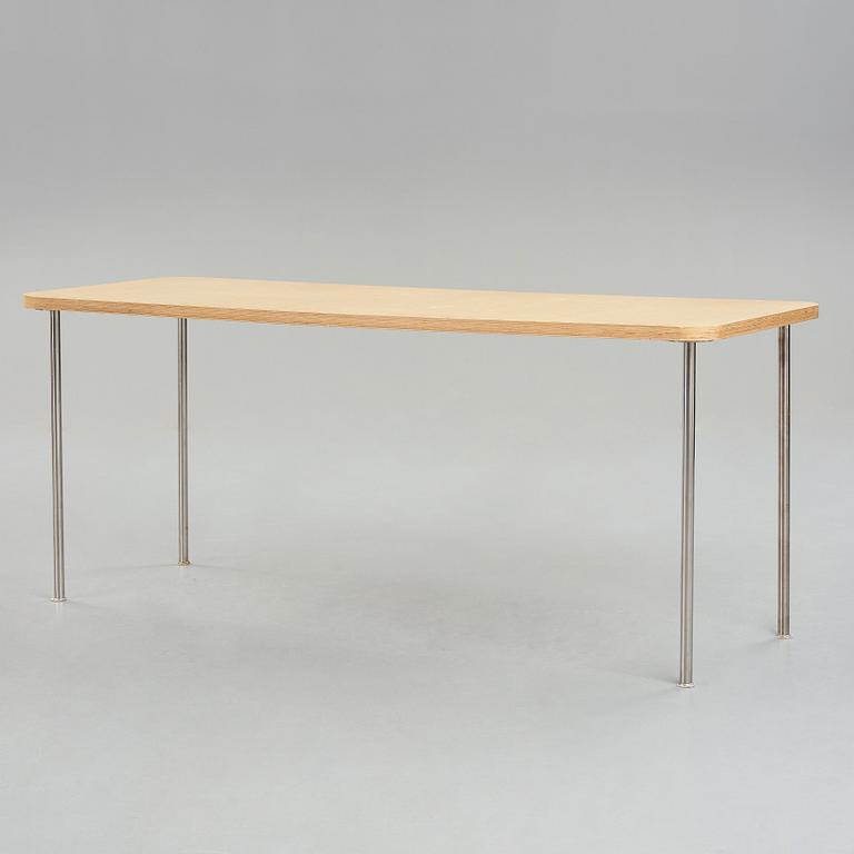 Jasper Morrison, a dining table and six birch laminate "Ply chairs / Open back" by Jasper Morrison, Vitra, 1988-89.