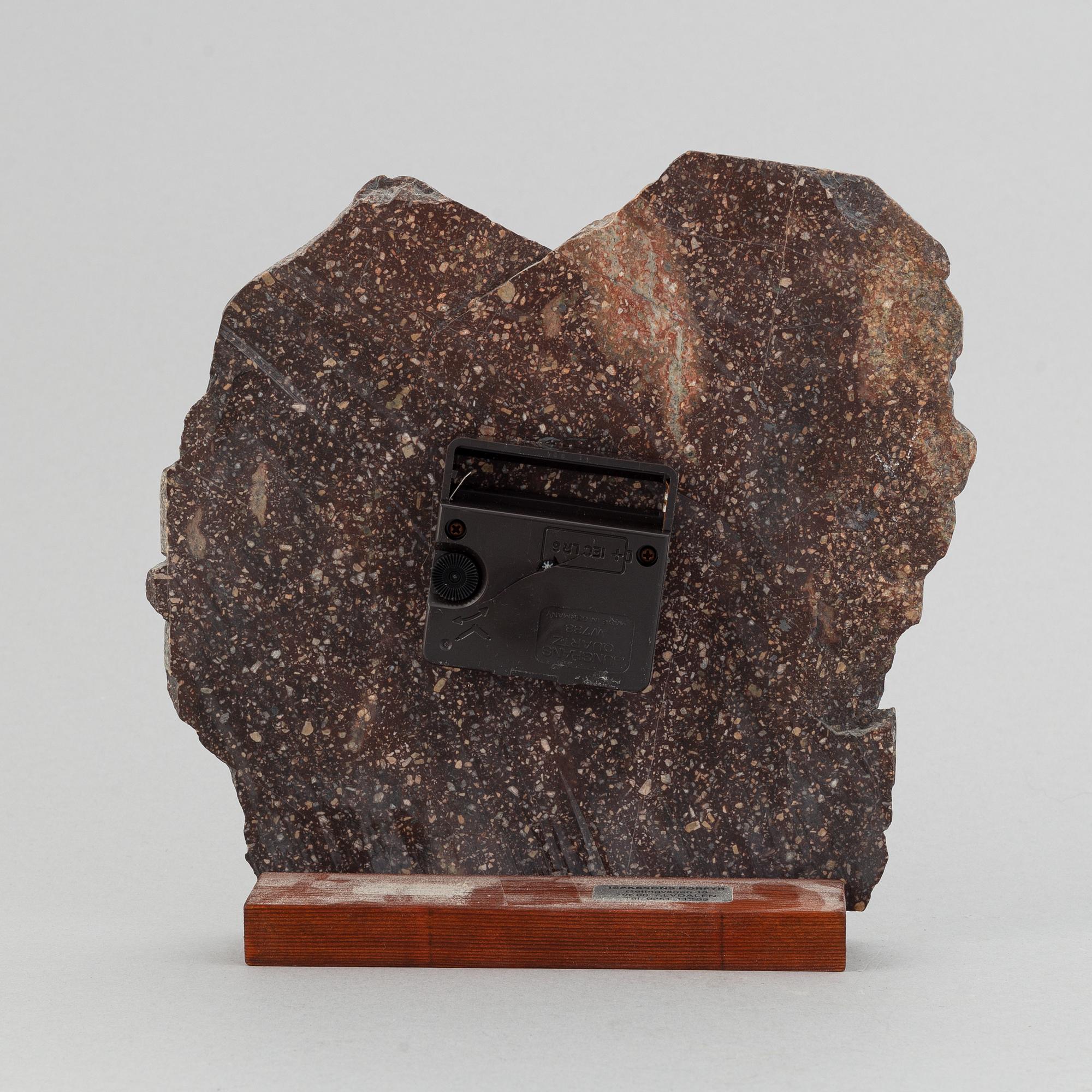 A porphyry mantle clock, salt cellar and cullflinks, 20th century.