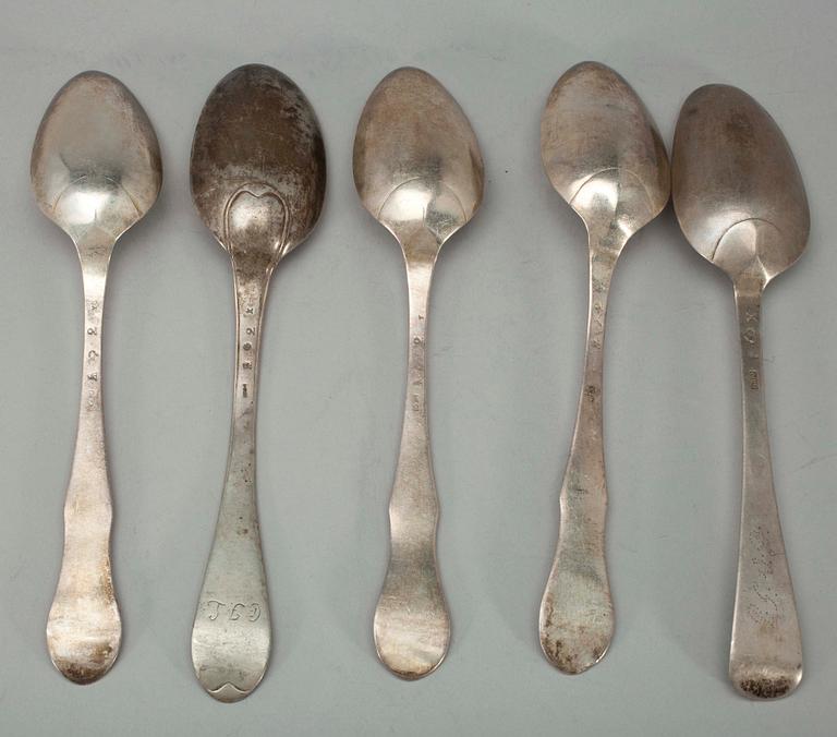 LUSIKOITA 5 kpl, hopeaa, Turku, Suomi 1780-1805. Kok paino n 243 gr.