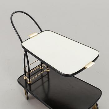SERVERINGSVAGN, 1900-talets mitt.