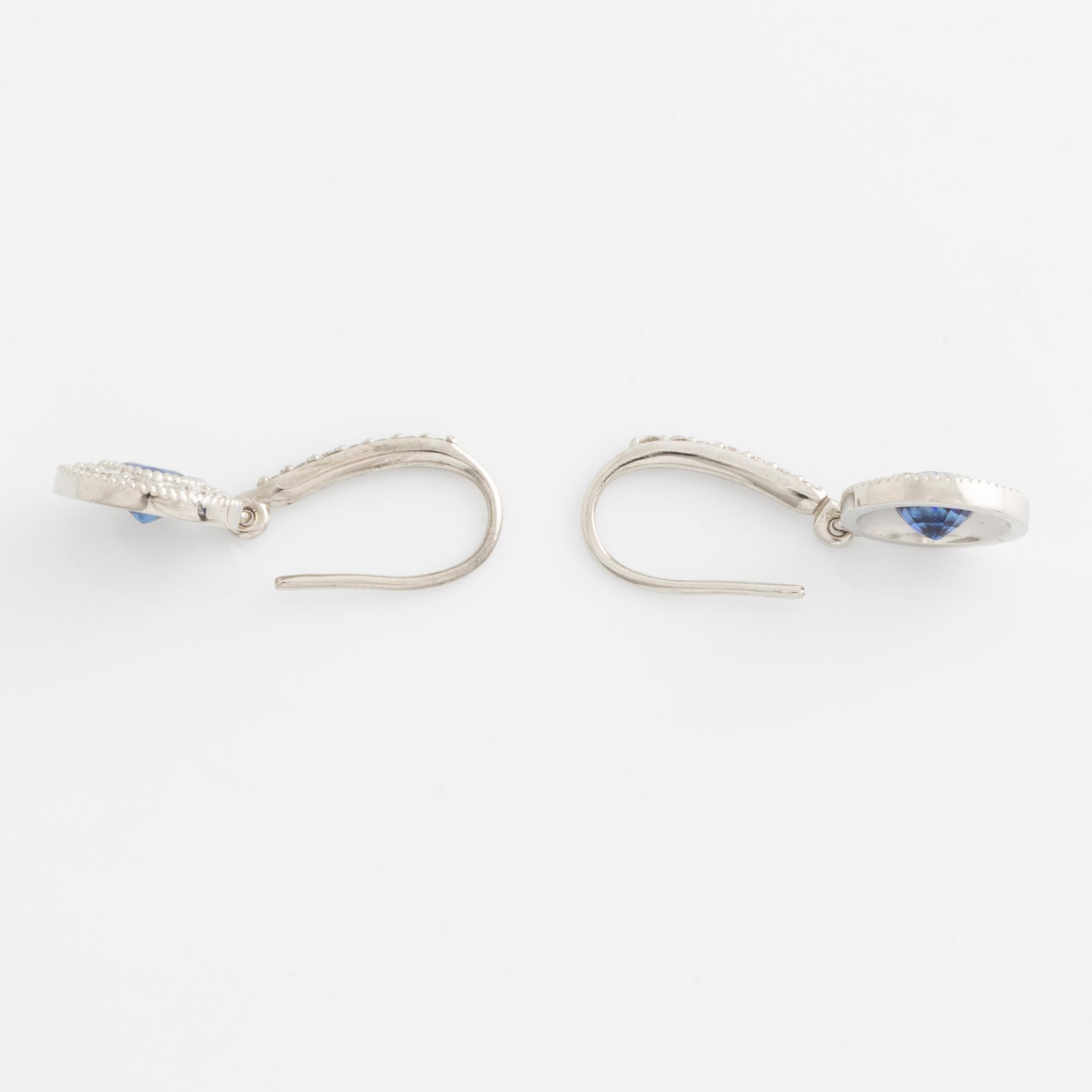 Earrings with sapphires and brilliant-cut diamonds.