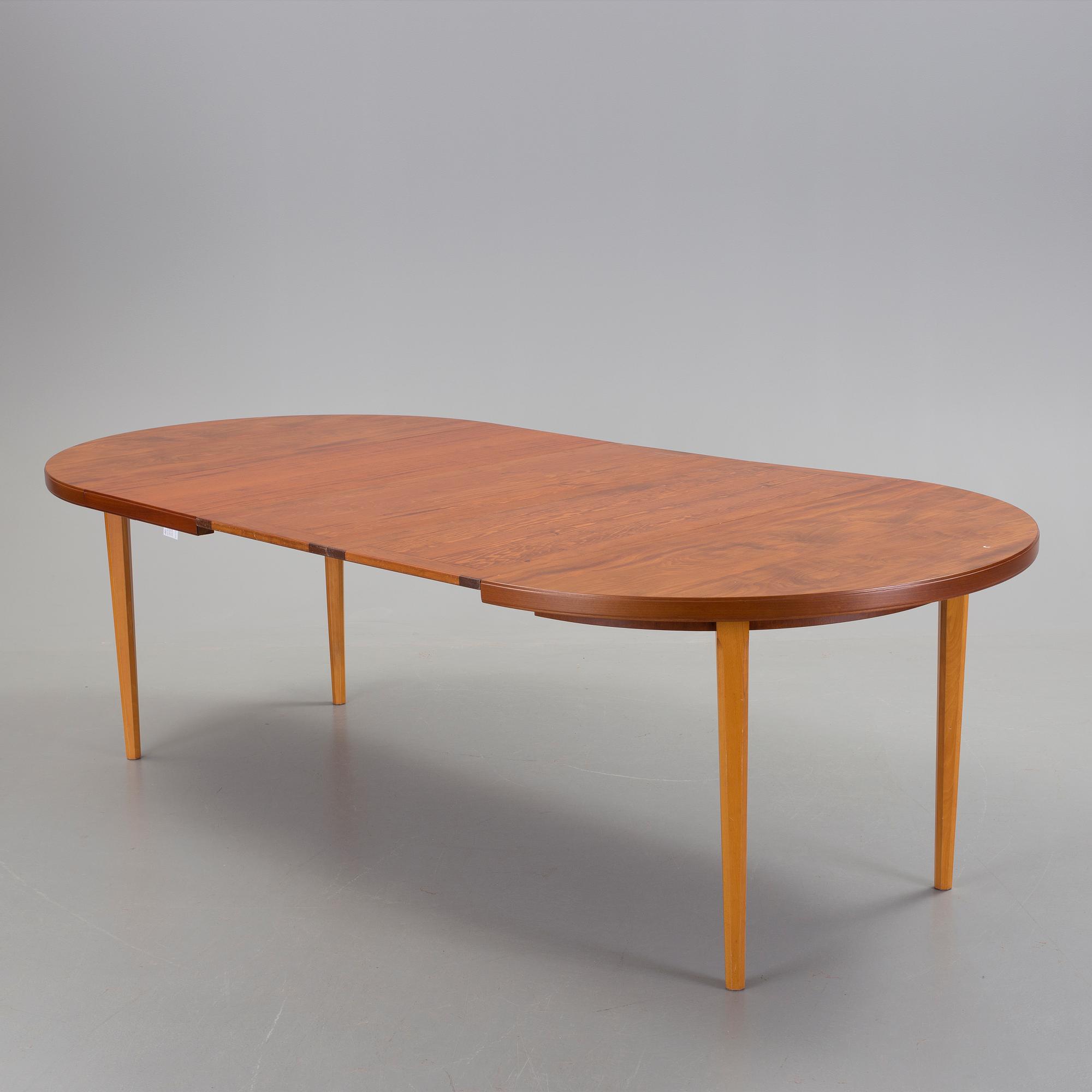 MATBORD, troligen Ikea, samt STOLAR, 6 st, "Herrgården", Carl Malmsten, 1900-talets andra hälft.