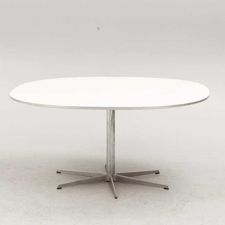 Arne Jacobsen, Bruno Mathsson & Piet Hein, a 'Super circle' dining table, Fritz Hansen, Denmark, 2007.
