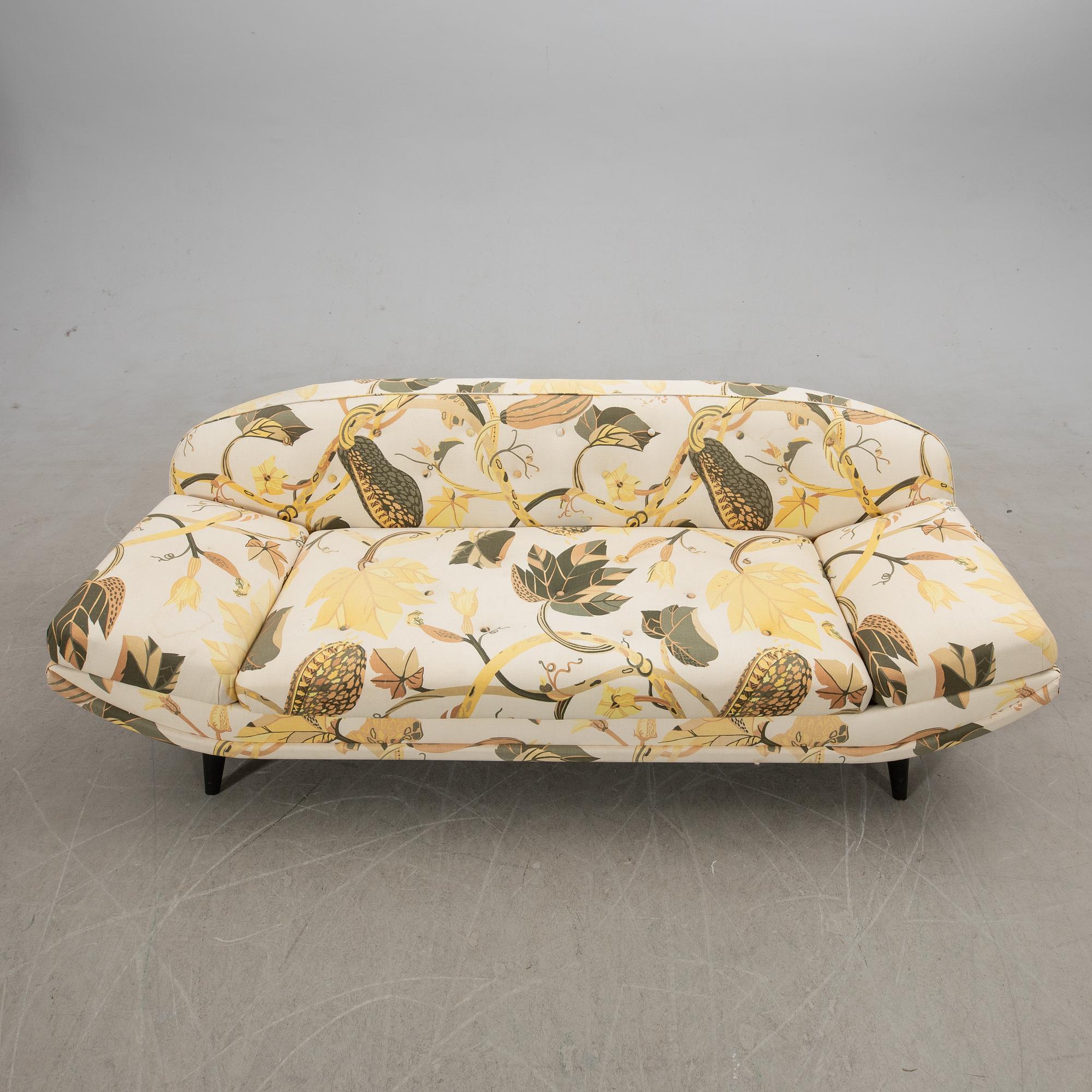 Folke Jansson, S.M. Wincrantz Möbelindustri, Skövde, attributed. Sofa, mid-20th century.
