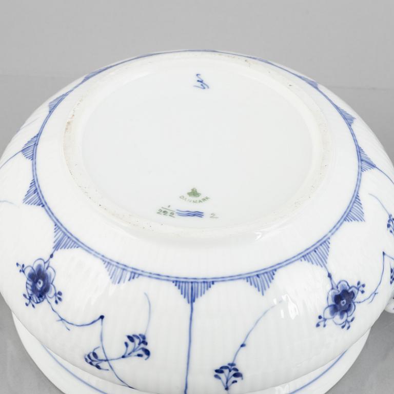 A pair of 'Blue Fluted Plain' porcelain tureens with covers, Royal Copenhagen, model 222, 1893-1923.