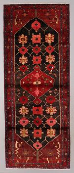 MATTA, galleri, Hamadan, 300 x 113 cm.