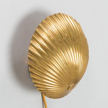 Paavo Tynell, a mid-20th-century wall light for Taito.