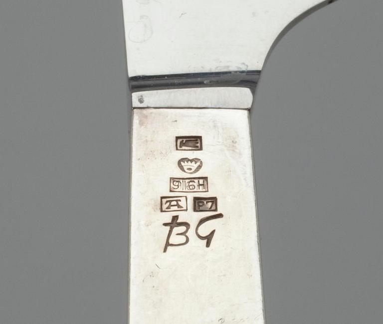 BESTICK, 77+2 st, silver, "Birgitta" sign. BG (Bertel Gardberg), diverse finska stämplar. Tot vikt 3120 g.