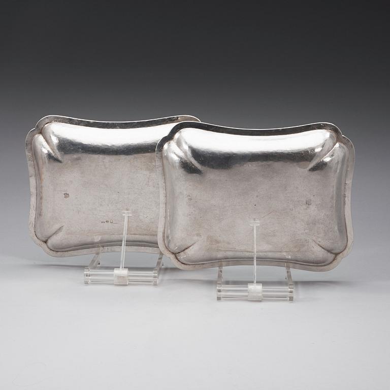 A matched pair of Swedish 18th century silver dishes, marks of Arvid Floberg, Stockholm 1788 and 1795.