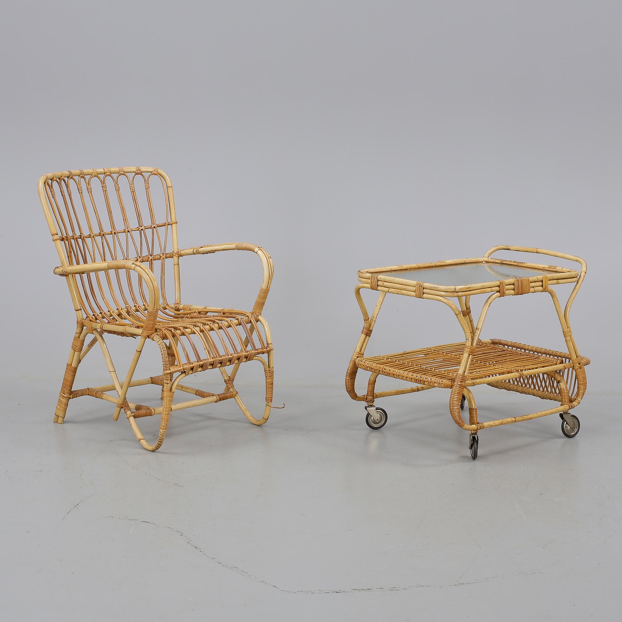 SERVERINGSVAGN samt FÅTÖLJ, rotting, 1900-talets andra hälft.