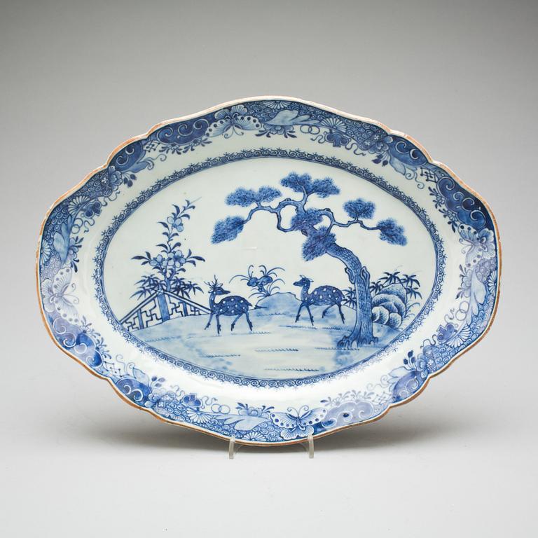 STEKFAT, porslin. Kina, Qianlong(1736-1795).