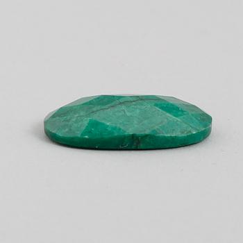 SMARAGD, oinfattad. 39.73 ct.
Ca 35,22 x 20,12 x 7,83 mm.