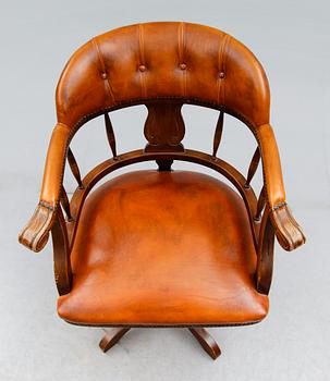SKRIVSTOL, engelsk stil, 1900-talets andra hälft.