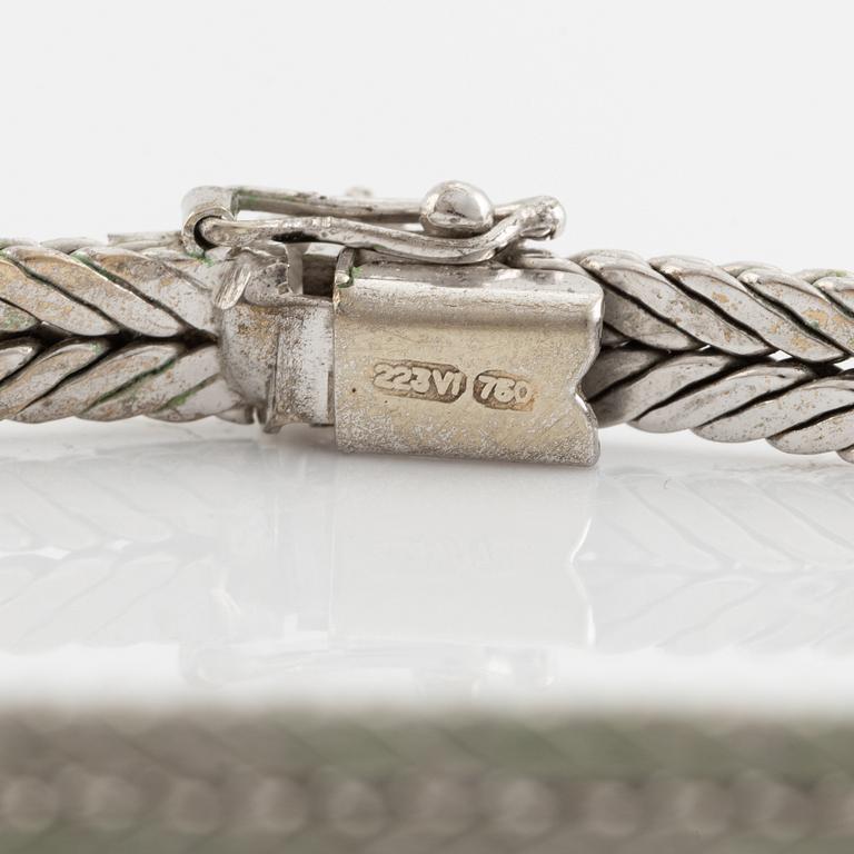 18K white gold bracelet.