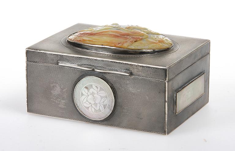DOSA, silver samt pärlemor, 1900-talets början.