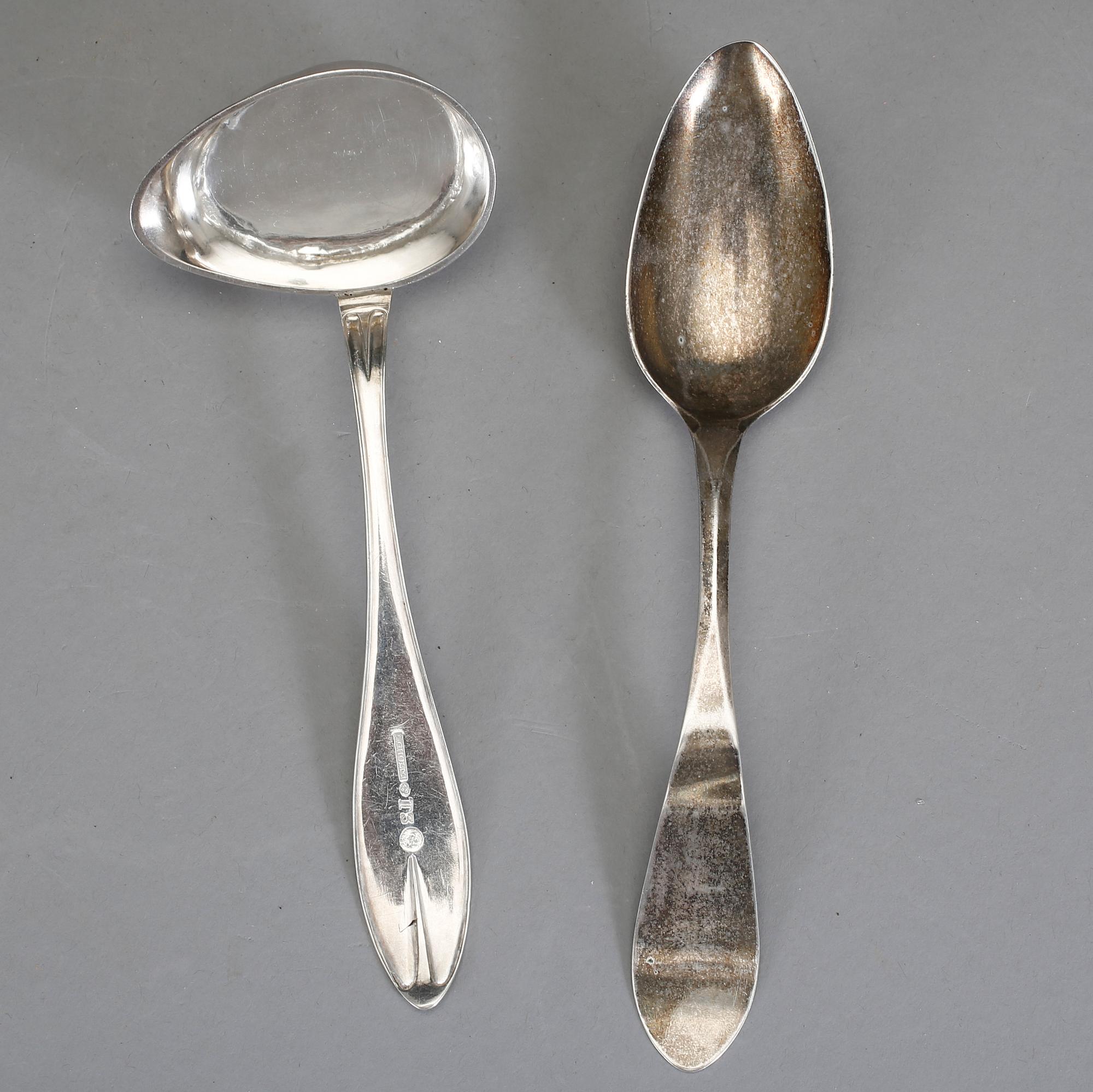 PARTI SILVER, 16 st, bland annat Lorenz Georg Weis (1791-1829), Norrköping. Mestadels 1800-tal. Vikt ca 344 g.