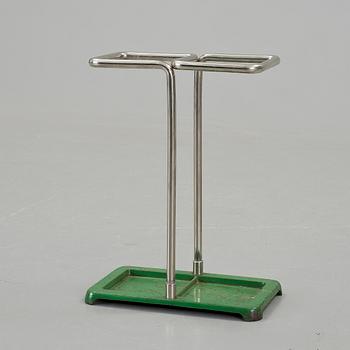 PARAPLYSTÄLL, krom och gjutjärn. 1930-40-tal.