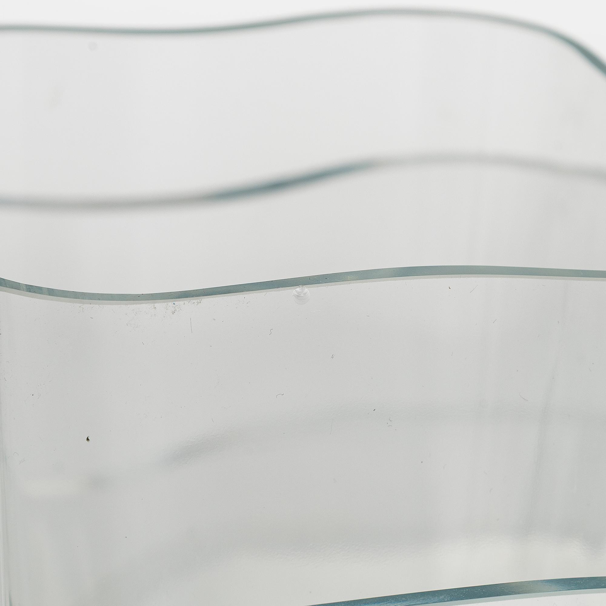 Alvar Aalto, glasskulptur, "Aalto-blomman", 4 delar, signerade Alvar Aalto och Alvar Aalto Iittala 99/1991.