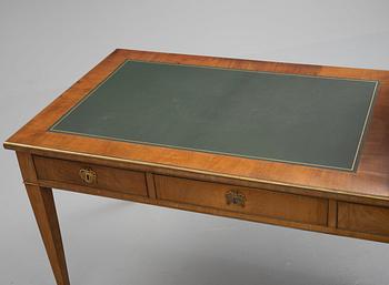 Skrivbord med uppsats, 1800-tal, Sengustaviansk stil,