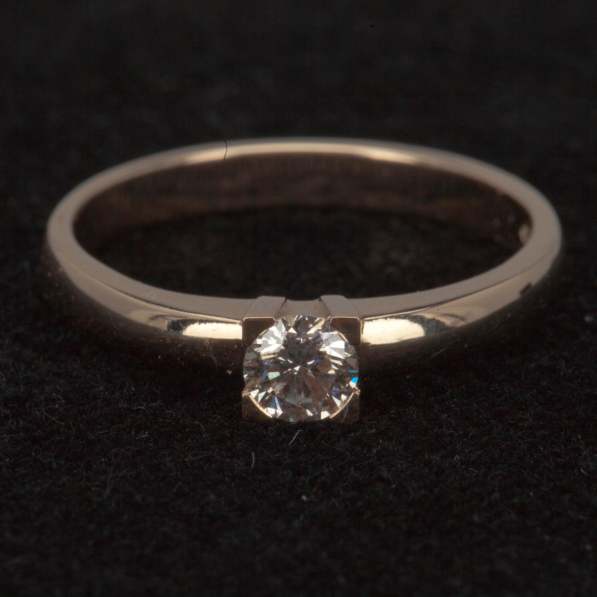 SORMUS, kultaa 14K ja timantti 0,31 ct. K-L/VS2. Paino  3,2 g.