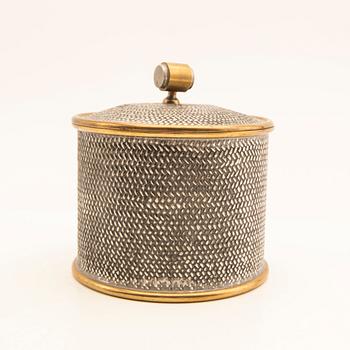 Estrid Ericson, tobacco box with lid, modell A2273, Firma Svenskt Tenn, Stockholm 1948.