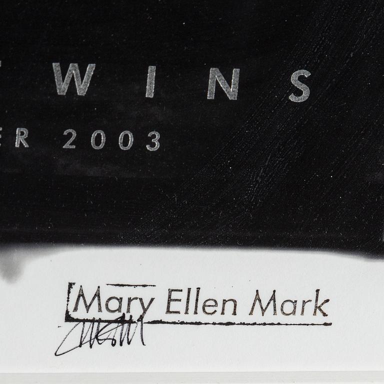 MARY ELLEN MARK, exhibition print, stamped signature, Hasselblad center, Göteborg, 2003.