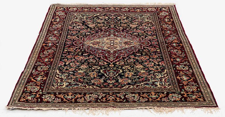 Matta, antik Isfahan, centrala Persien, ca 211 x 142 cm.