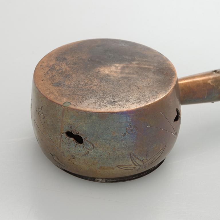 Esineitä, 3 kpl, Japani ja Kiina, 1900-luvun alku.