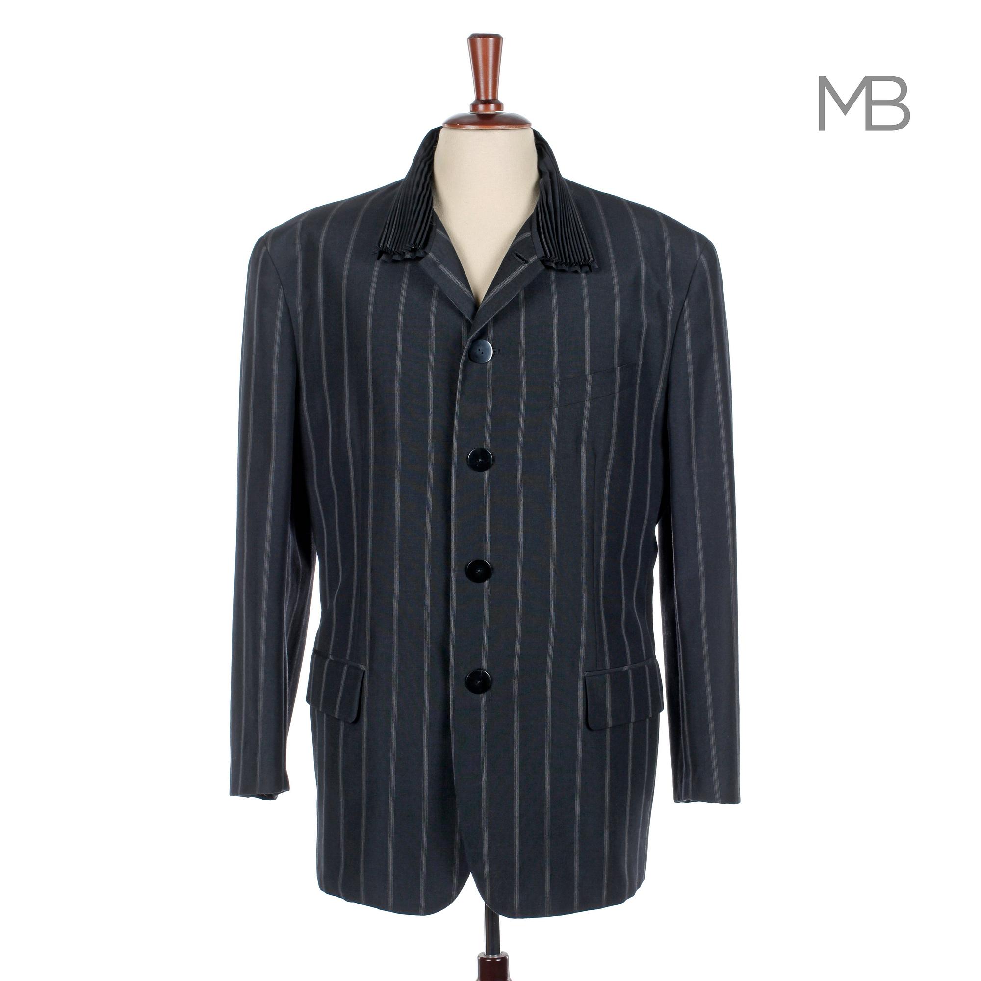 COMME DES GARCON, a men´s jacket, size M.