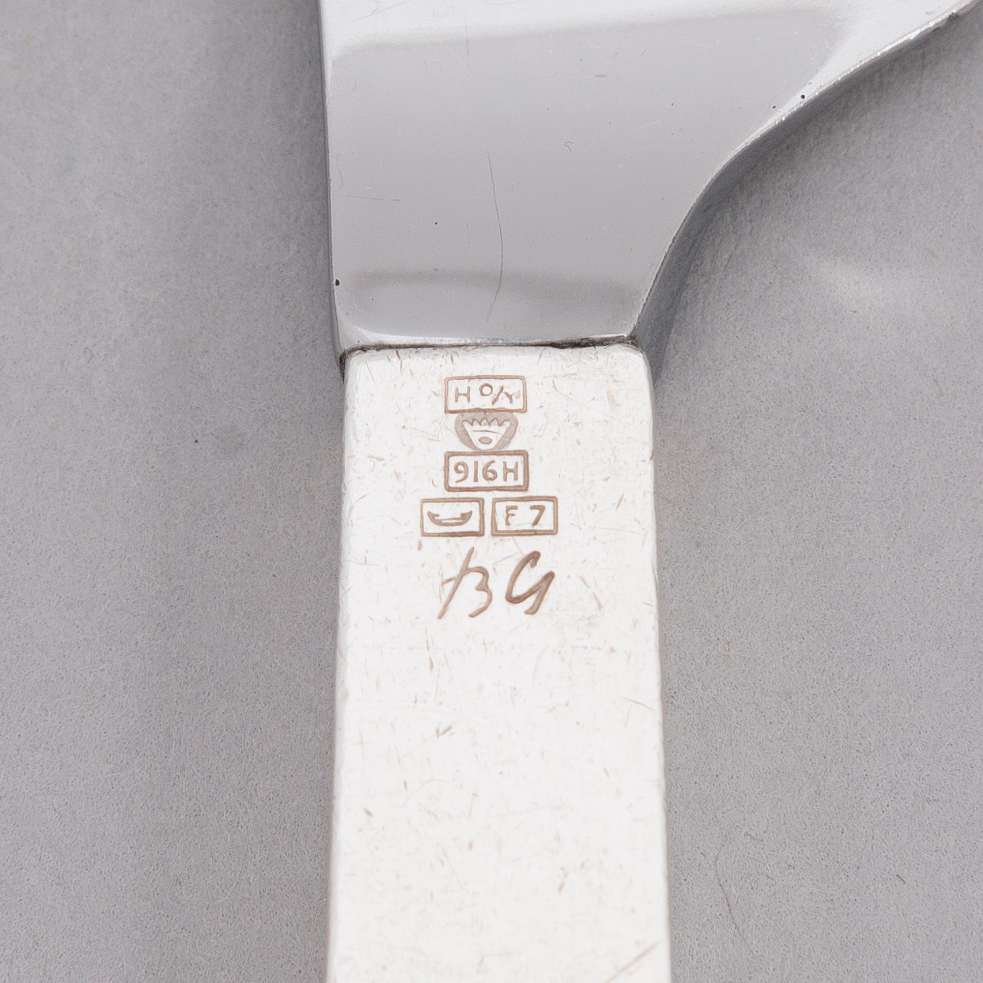 BERTEL GARDBERG, ATERINSARJA, 108 osaa, hopeaa, "Birgitta", Hopeatehdas oy, Helsinki 1956-61.