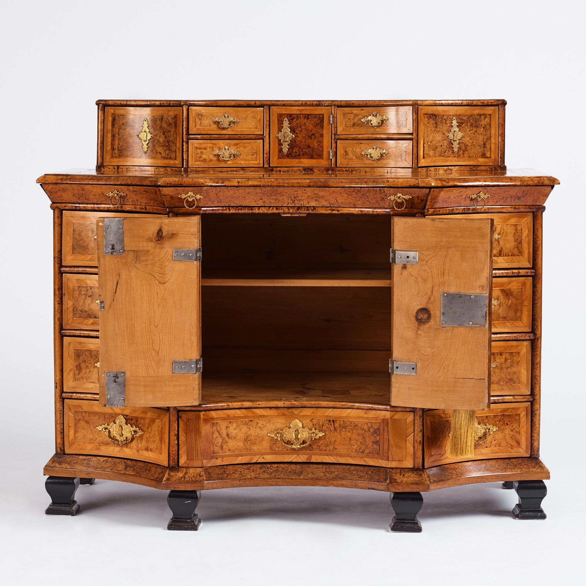 Byrå, Sverige, Fredrik I:s tid, 1700-talets första hälft, Senbarock.