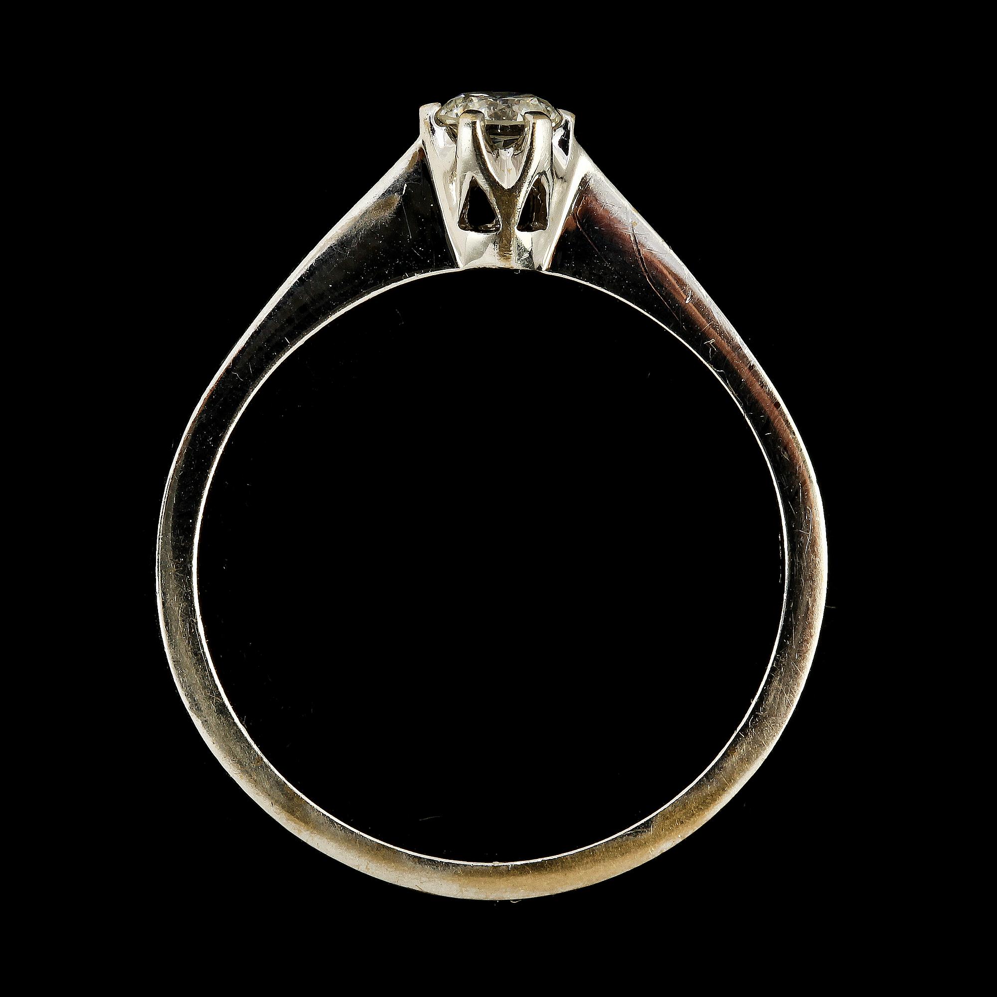RING, 18k vitguld med briljantslipad diamant, ca 0.20 ct, Albrekts guld. Vikt 4 g.