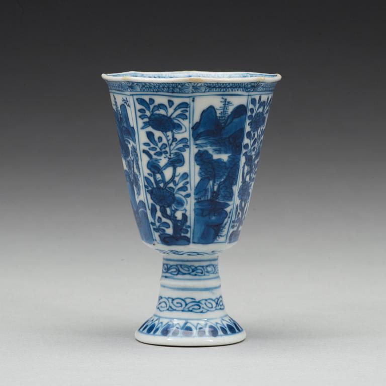 BÄGARE, porslin, Qingdynastin, Kangxi (1662-1722).