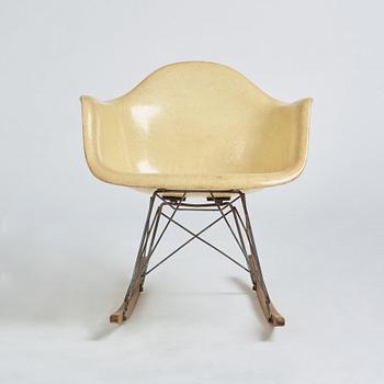 Charles & Ray Eames, "RAR", rope edge, rocking chair, Zenith Plastics / Herman Miller 1950's.