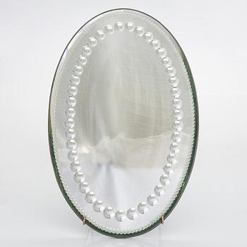 A cut glass mirror plateau, circa 1900.