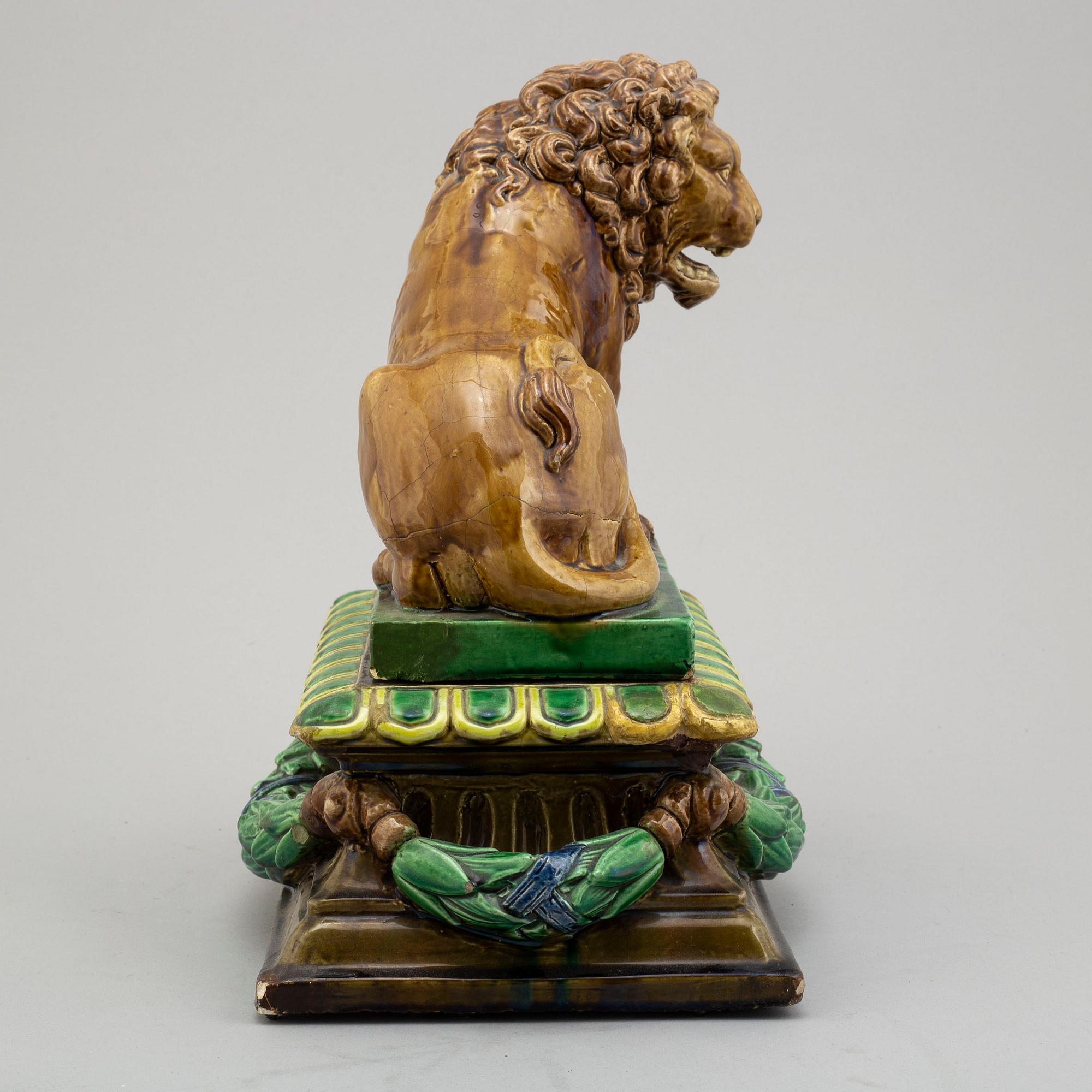 FIGURINE / SCULPTURE, majolica, 19th century.